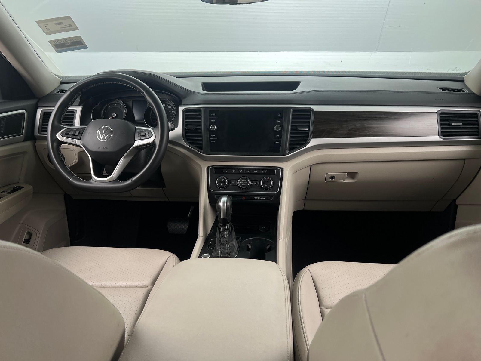 Thumbnail: 2021 Volkswagen Atlas - 2