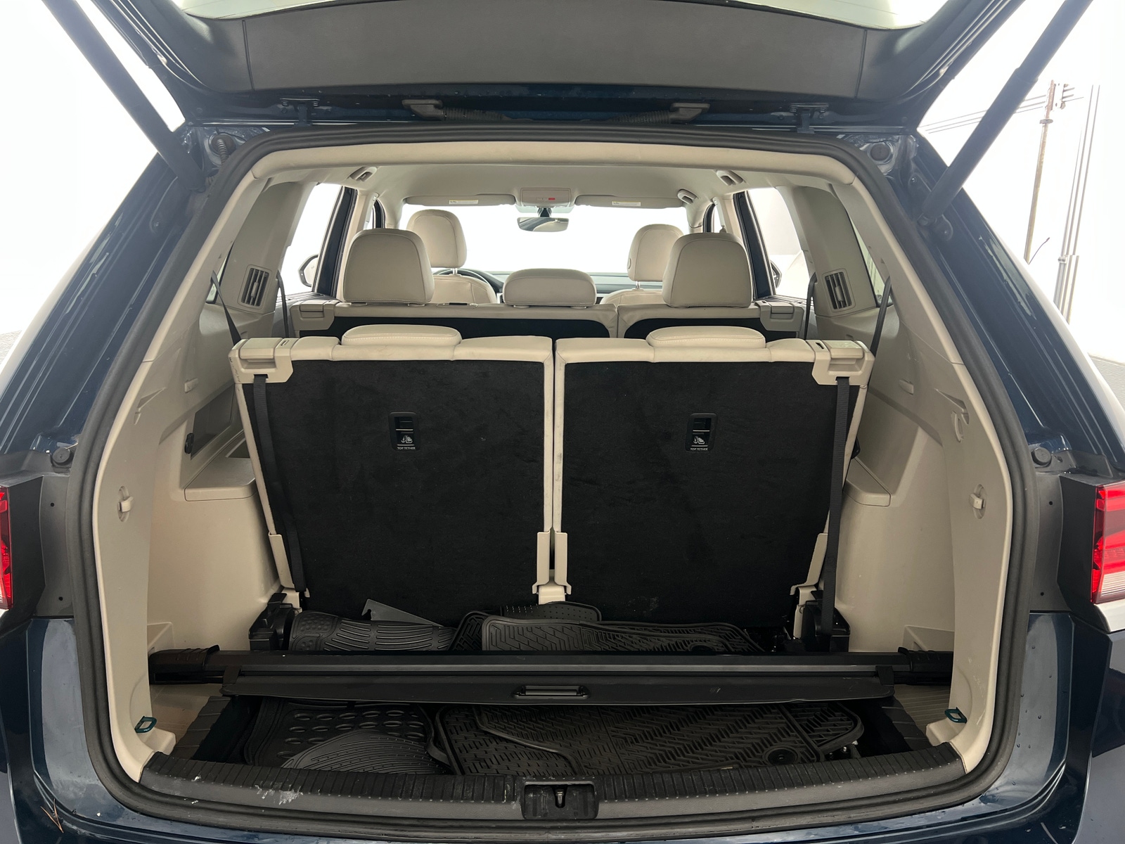 Thumbnail: 2021 Volkswagen Atlas - 6