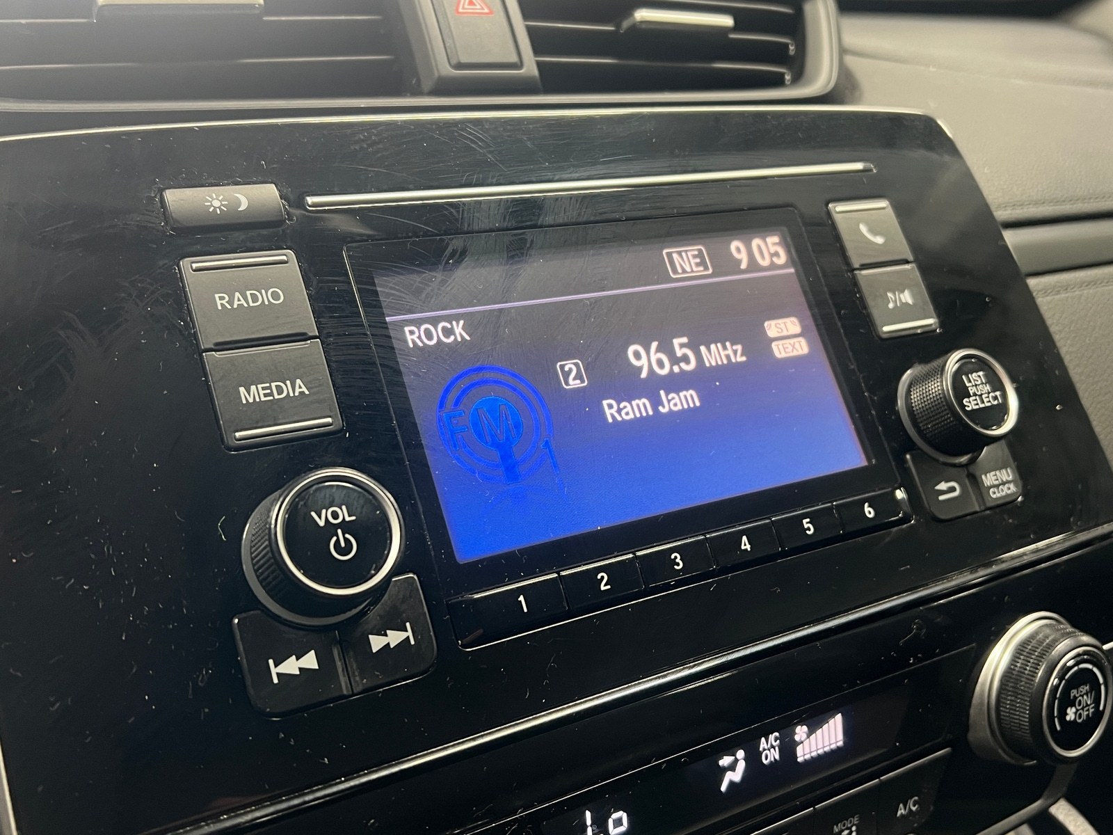Thumbnail: 2018 Honda CR-V - 4