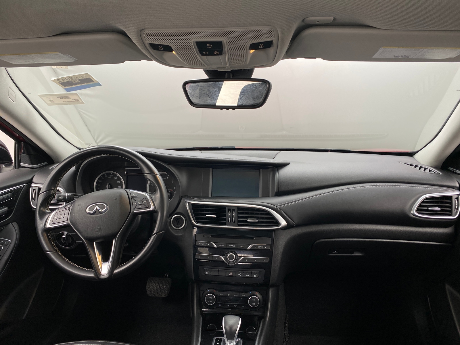 Thumbnail: 2017 INFINITI QX30 - 2