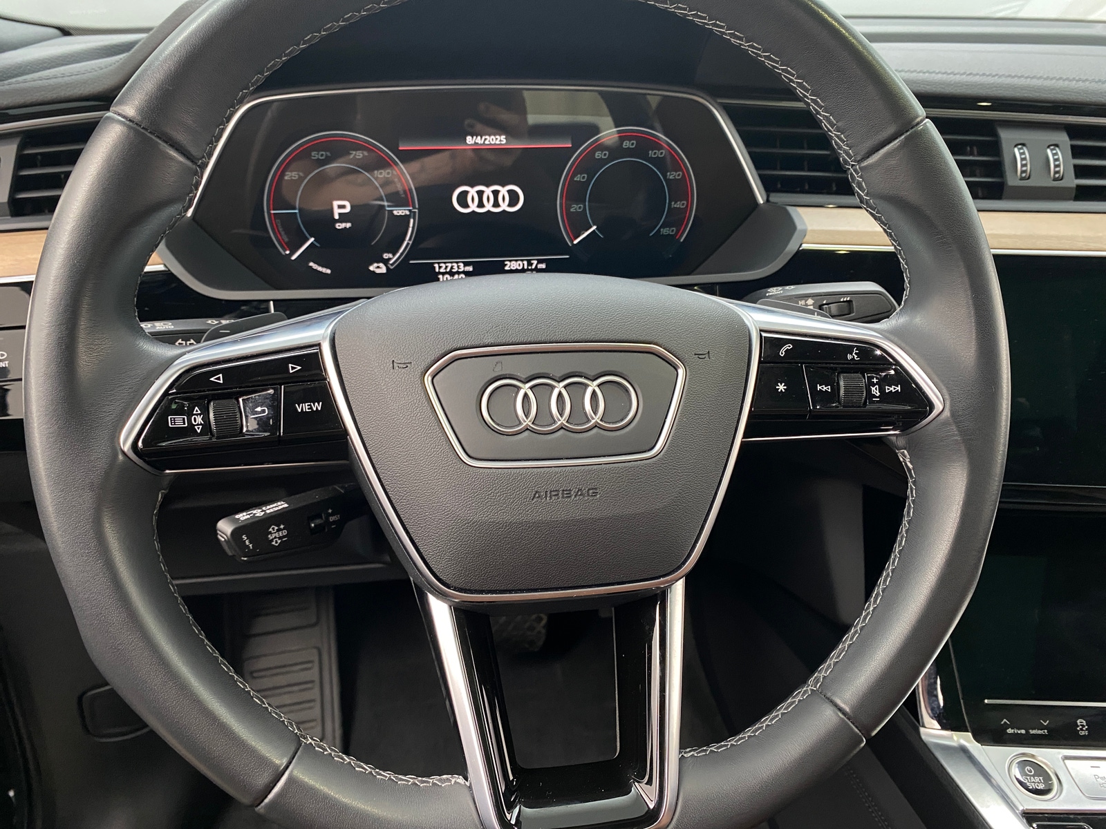 Thumbnail: 2024 Audi Q8 e-tron - 4