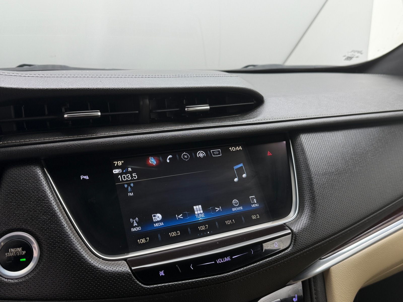 Thumbnail: 2018 Cadillac XT5 - 3