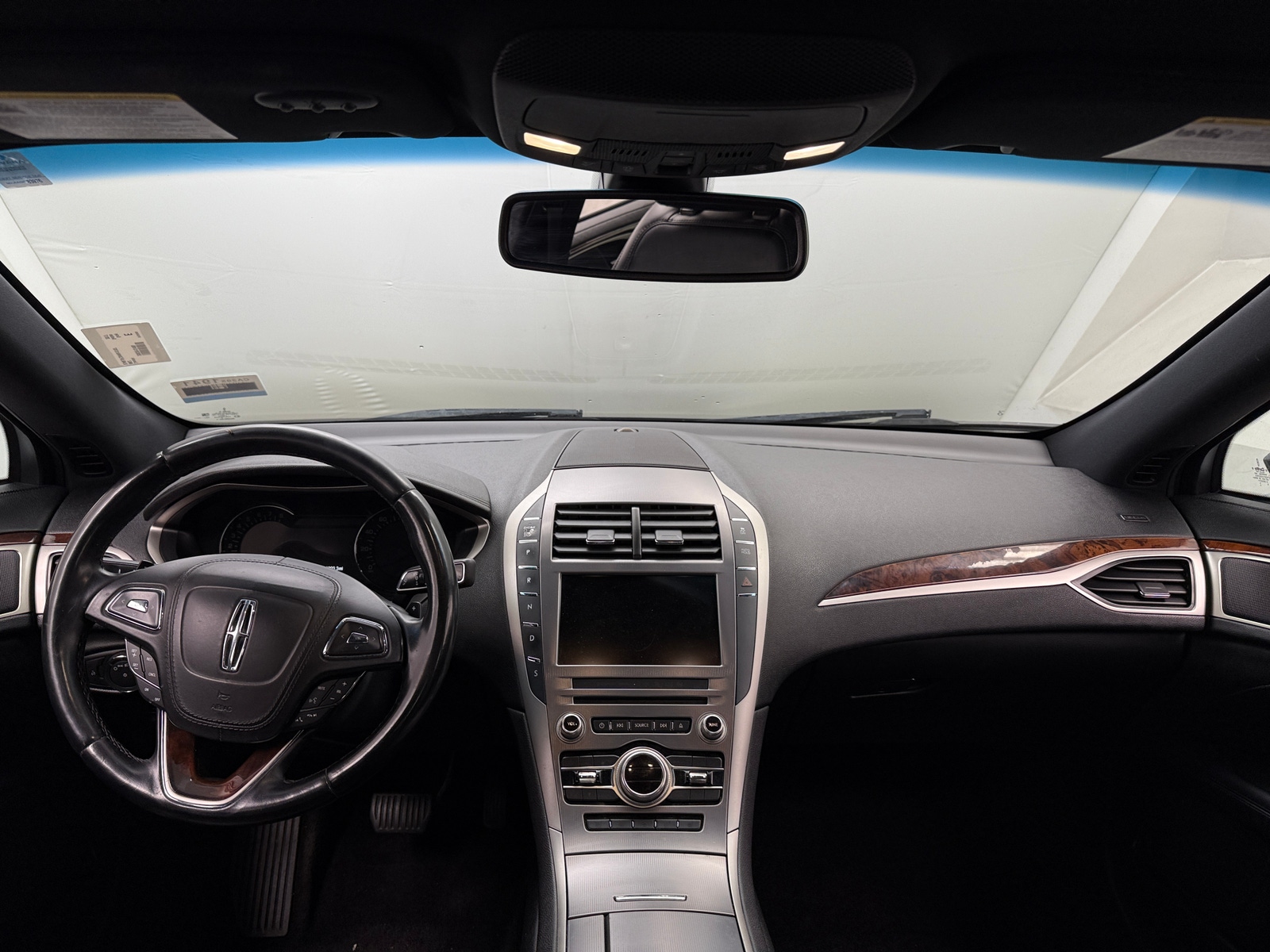 Thumbnail: 2017 Lincoln MKZ - 2