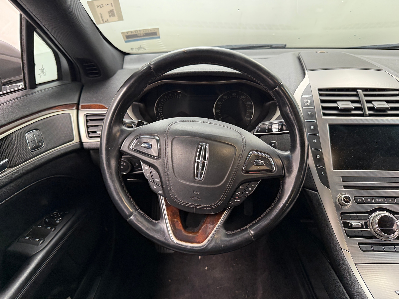 Thumbnail: 2017 Lincoln MKZ - 4