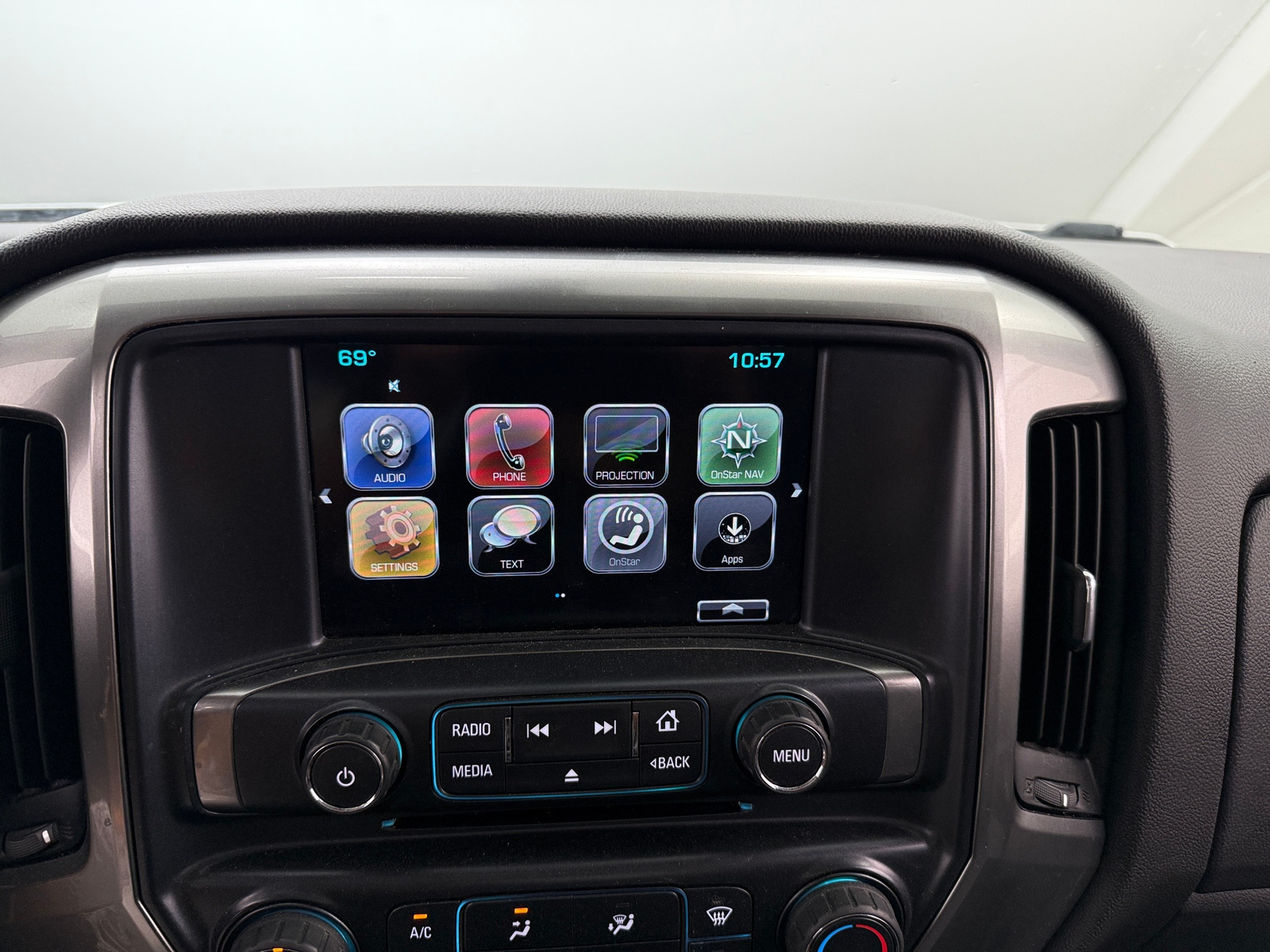Thumbnail: 2018 Chevrolet Silverado 1500 - 4