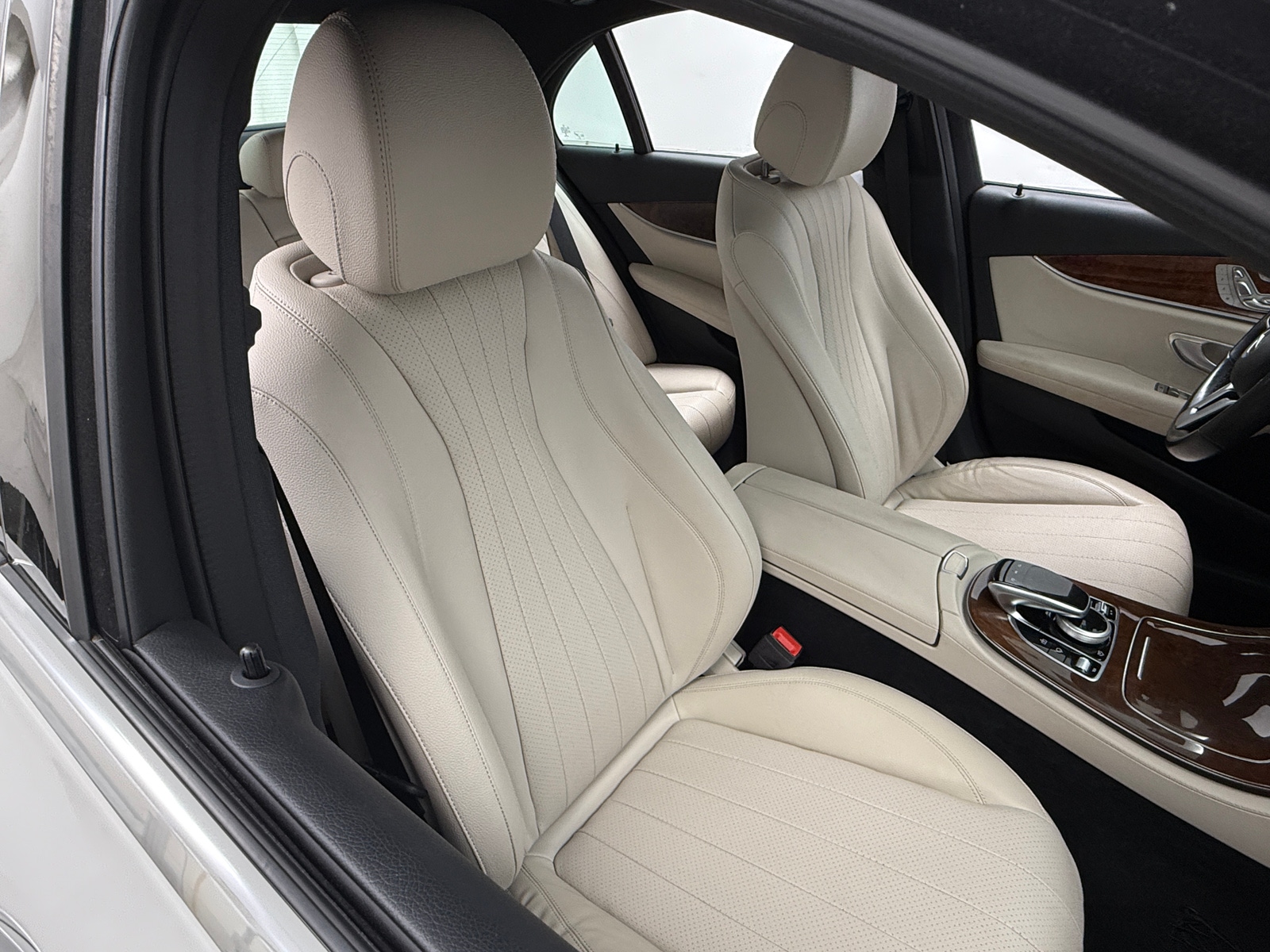 Thumbnail: 2019 Mercedes-Benz E-Class - 2