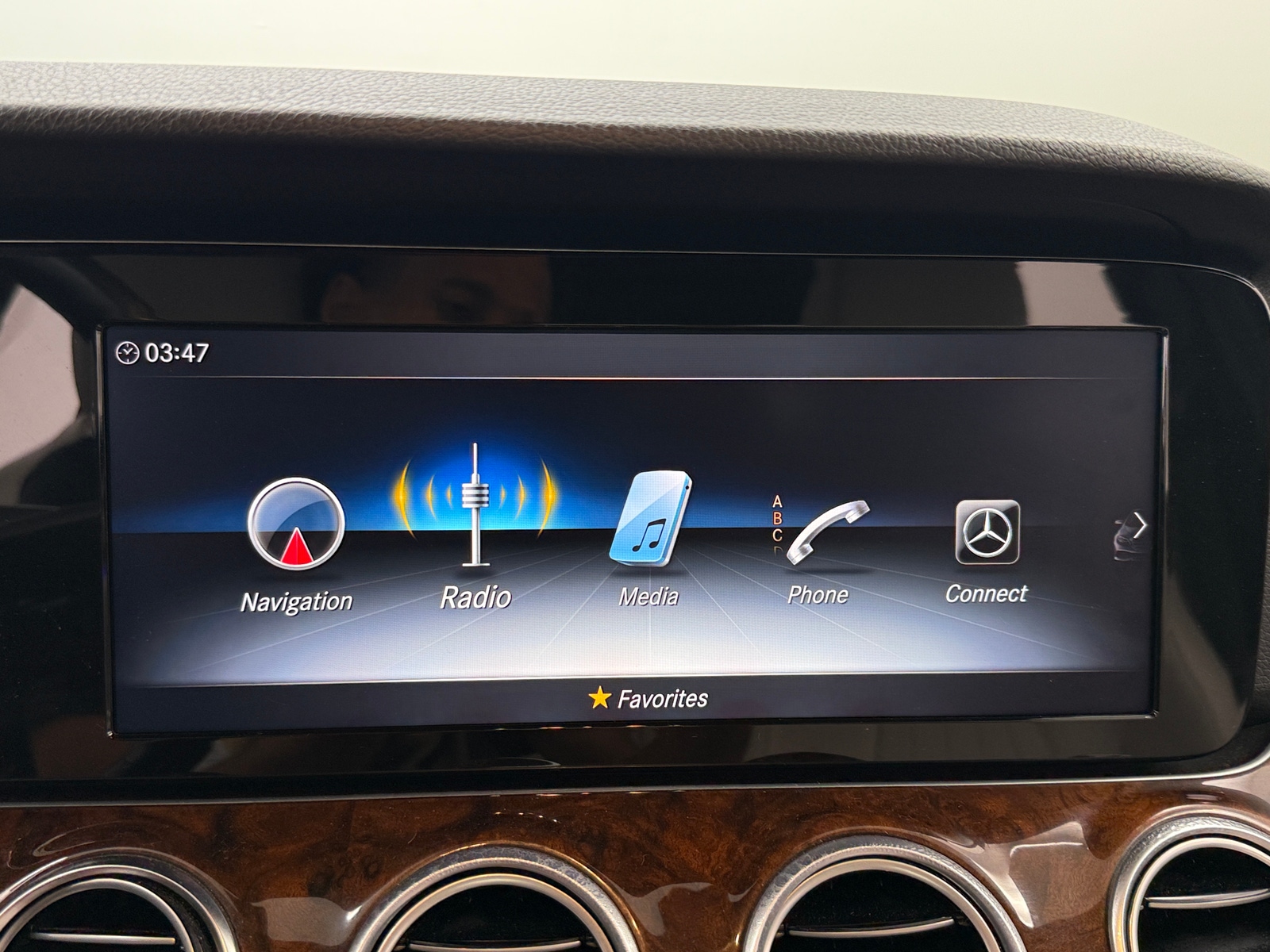 Thumbnail: 2019 Mercedes-Benz E-Class - 4