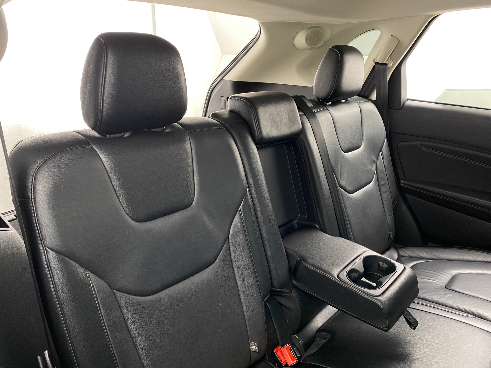 Thumbnail: 2016 Ford Edge - 5