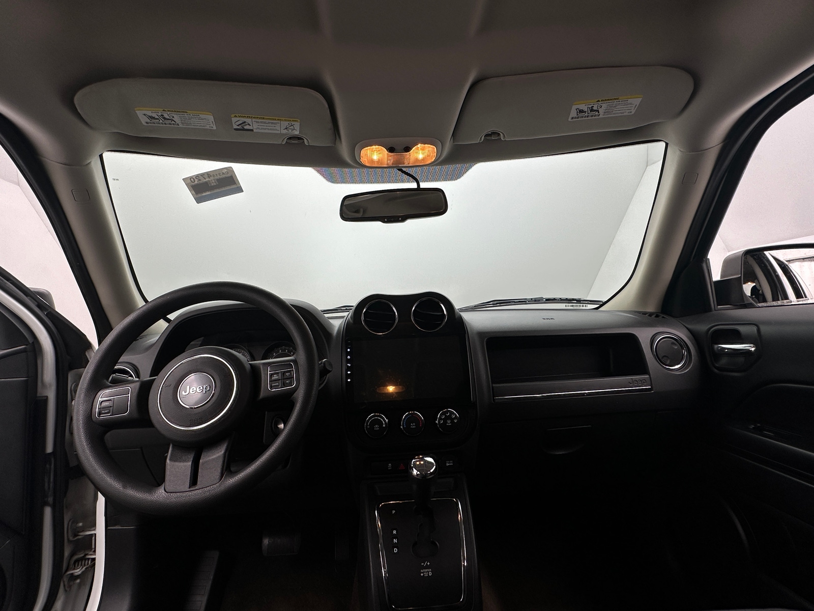 Thumbnail: 2015 Jeep Patriot - 3