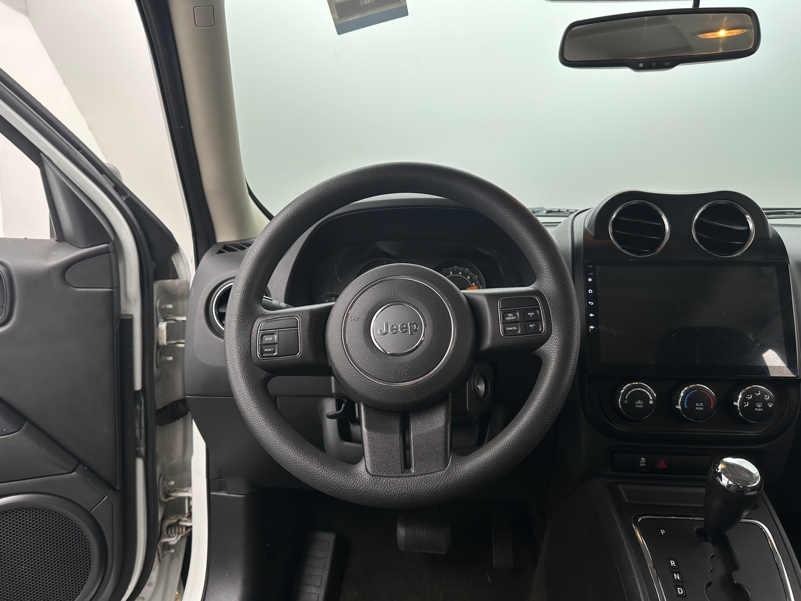 Thumbnail: 2015 Jeep Patriot - 5
