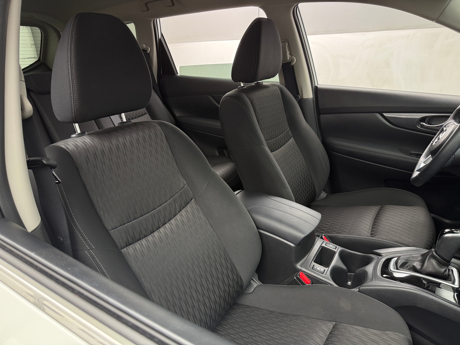 Thumbnail: 2019 Nissan Rogue - 2