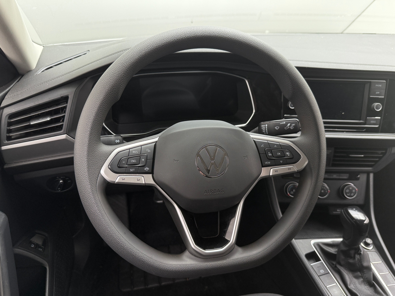 Thumbnail: 2023 Volkswagen Jetta - 5