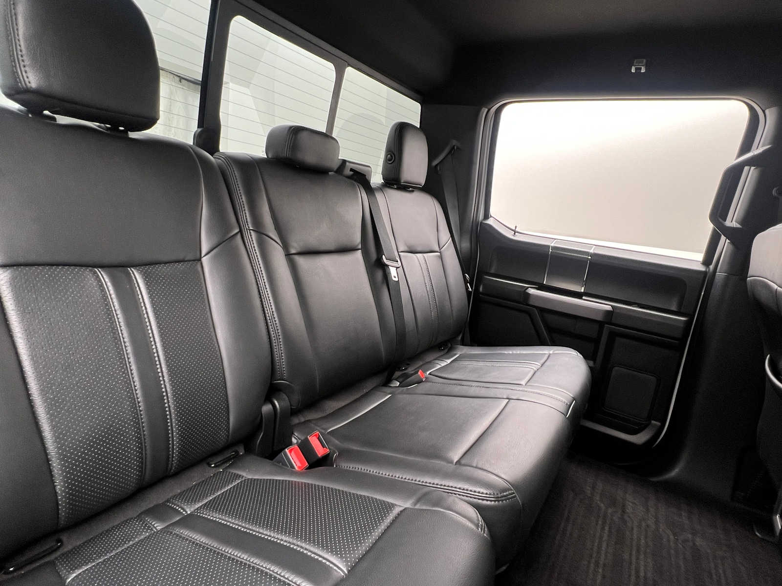 Thumbnail: 2019 Ford Econoline - 6