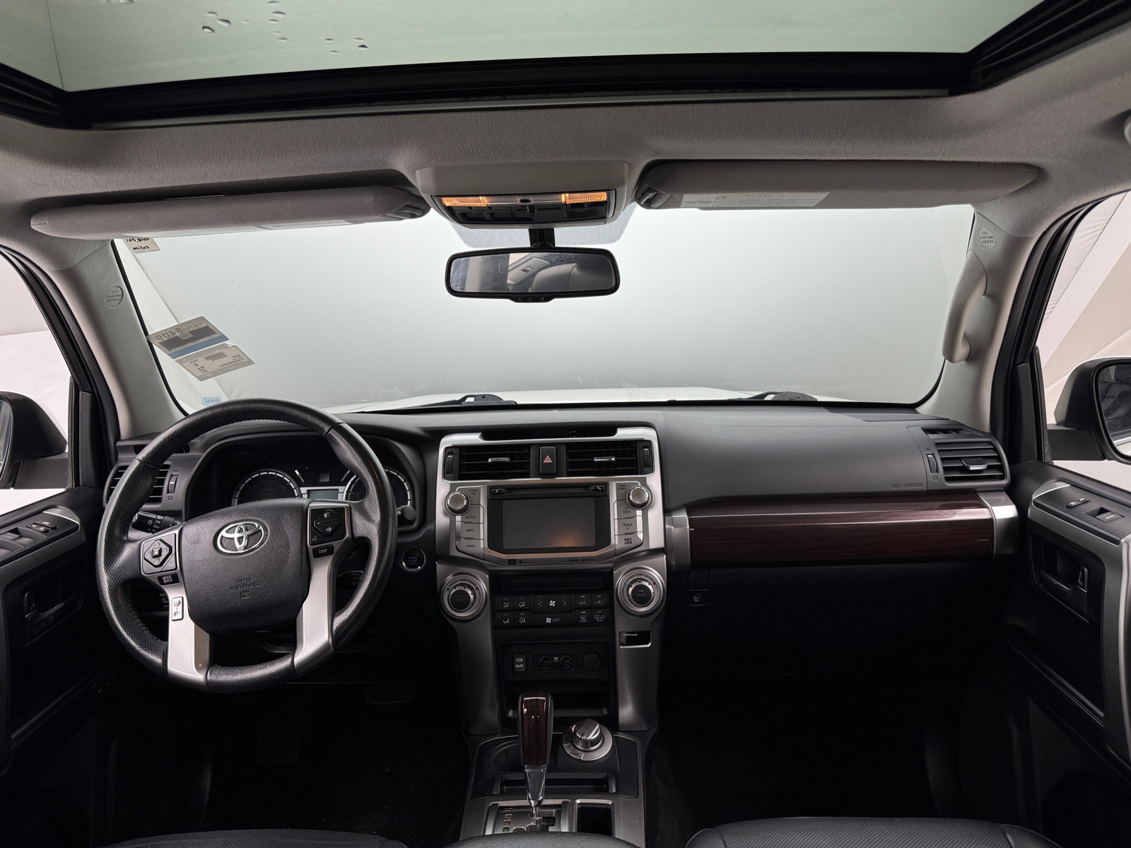 Thumbnail: 2017 Toyota 4Runner - 3