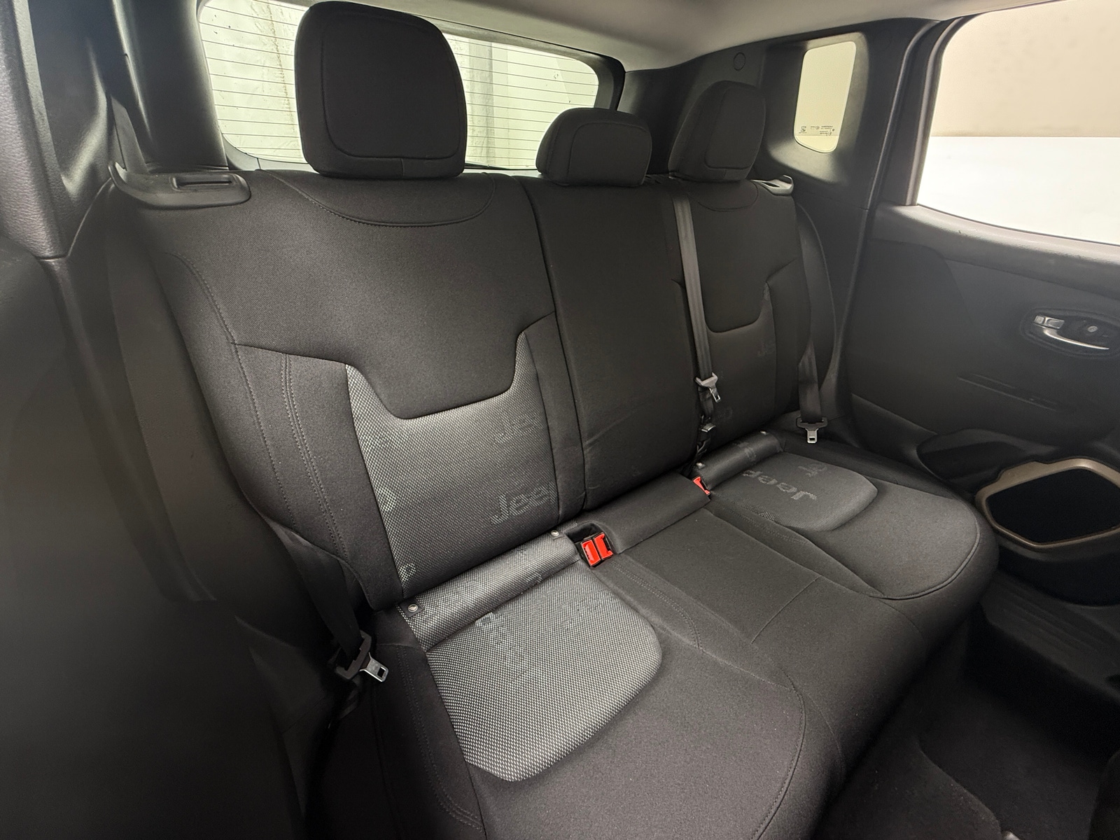 Thumbnail: 2017 Jeep Renegade - 6