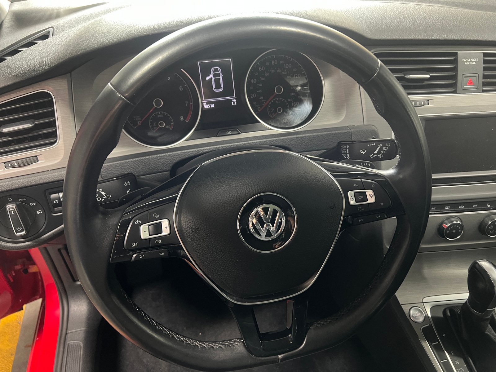Thumbnail: 2016 Volkswagen Golf - 5
