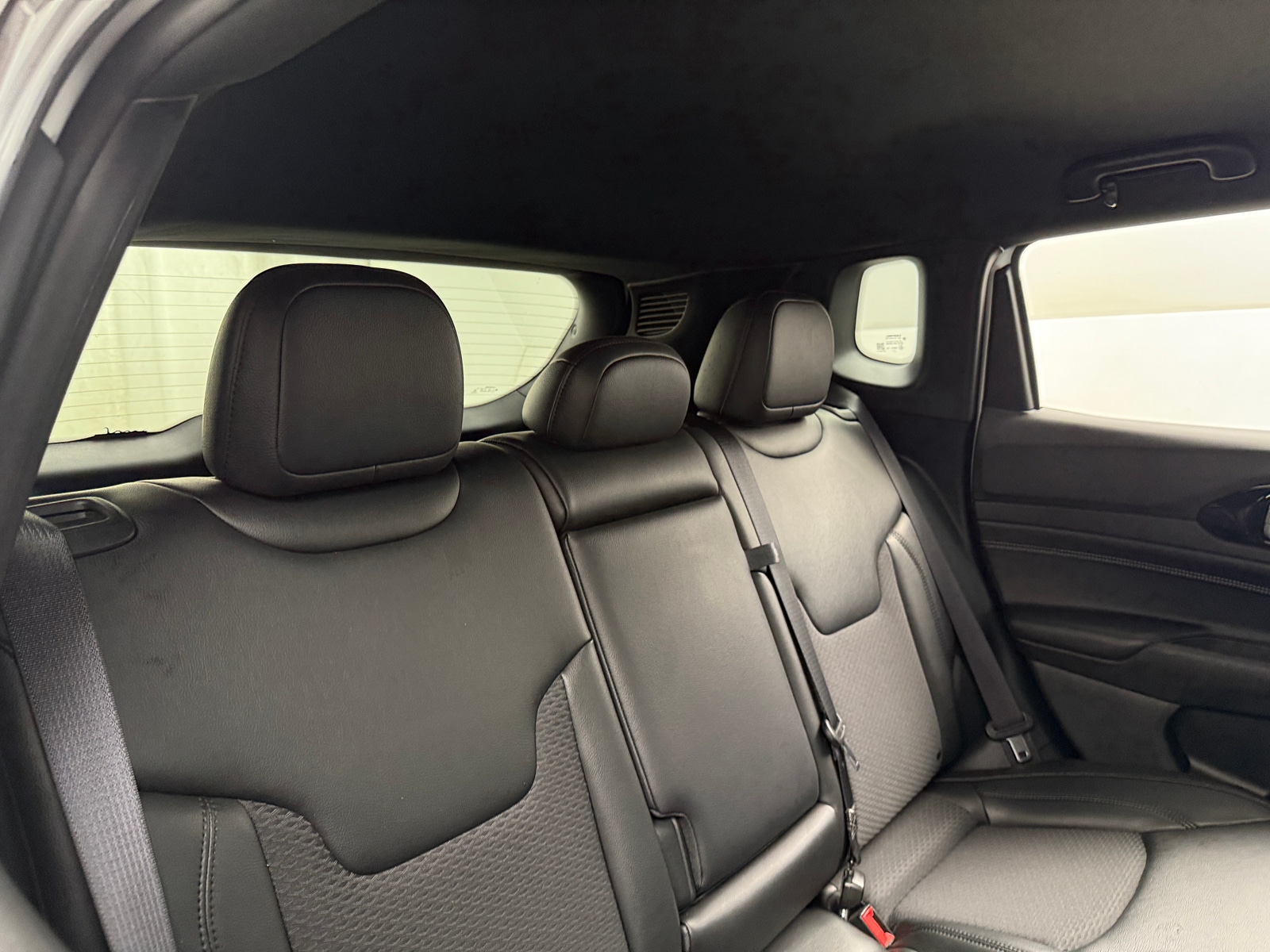 Thumbnail: 2022 Jeep Compass - 6