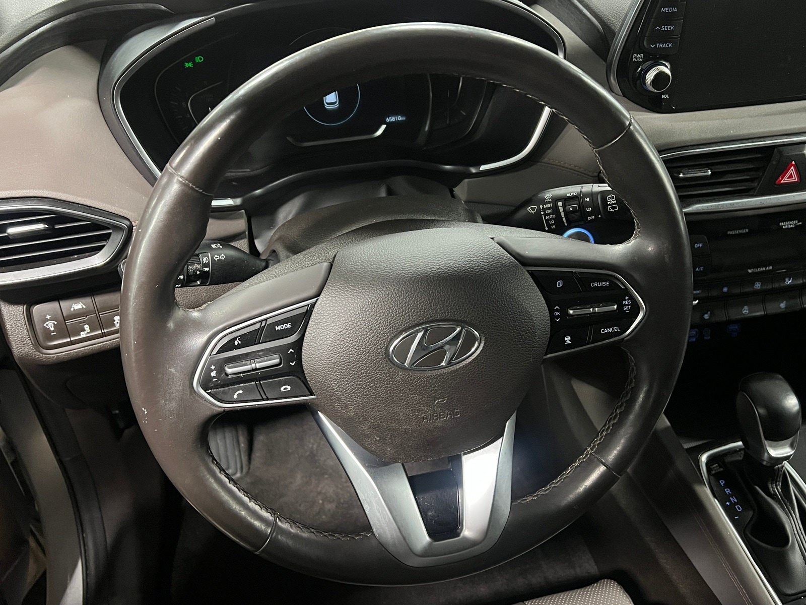 Thumbnail: 2019 Hyundai Santa Fe - 4