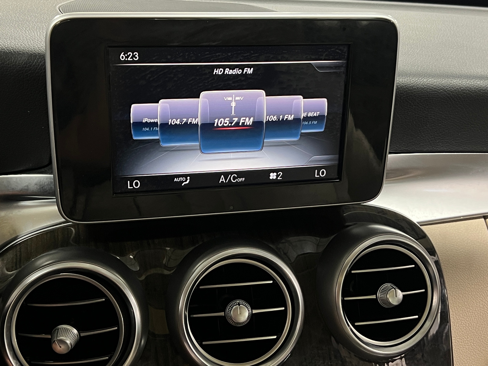Thumbnail: 2018 Mercedes-Benz C-Class - 3
