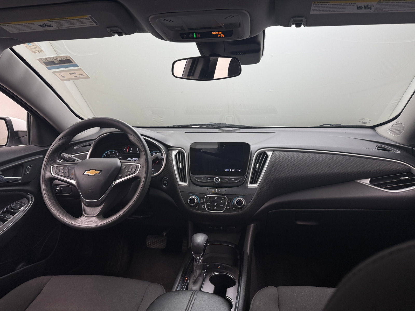 Thumbnail: 2023 Chevrolet Malibu - 3