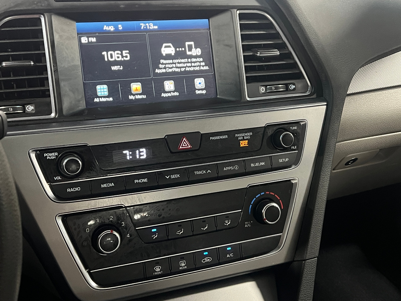 Thumbnail: 2017 Hyundai Sonata - 4