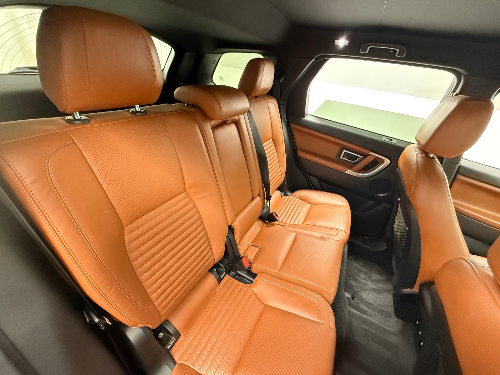 Thumbnail: 2016 Land Rover Discovery Sport - 5
