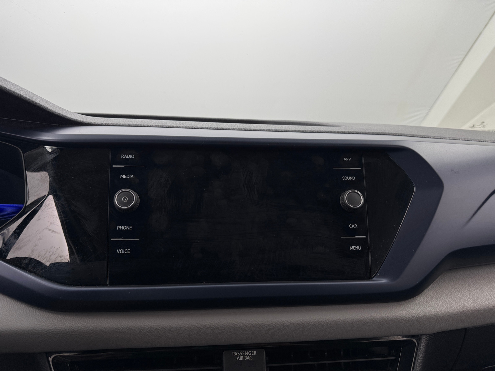 Thumbnail: 2022 Volkswagen Taos - 3