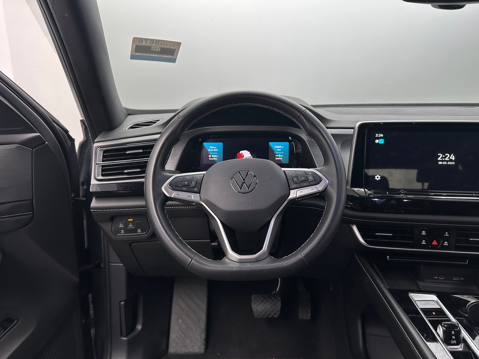 Thumbnail: 2024 Volkswagen Atlas - 4