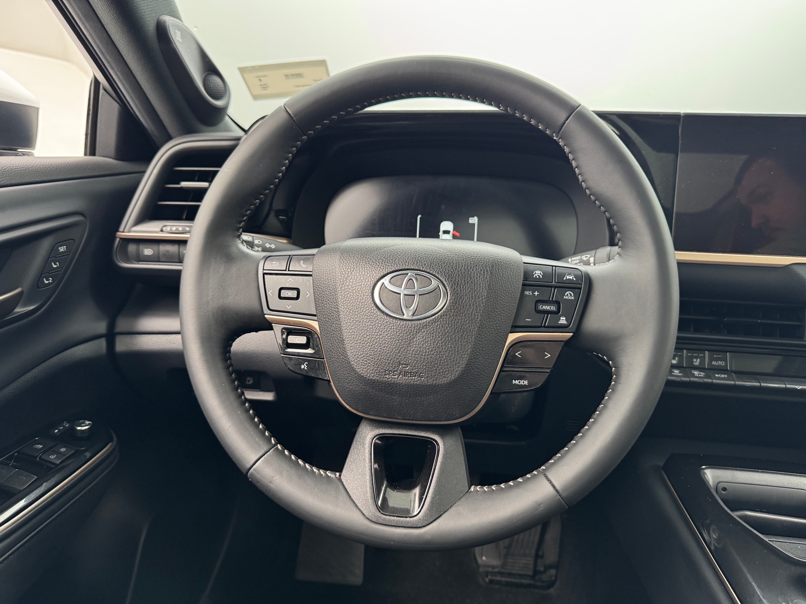 Thumbnail: 2024 Toyota Crown - 4