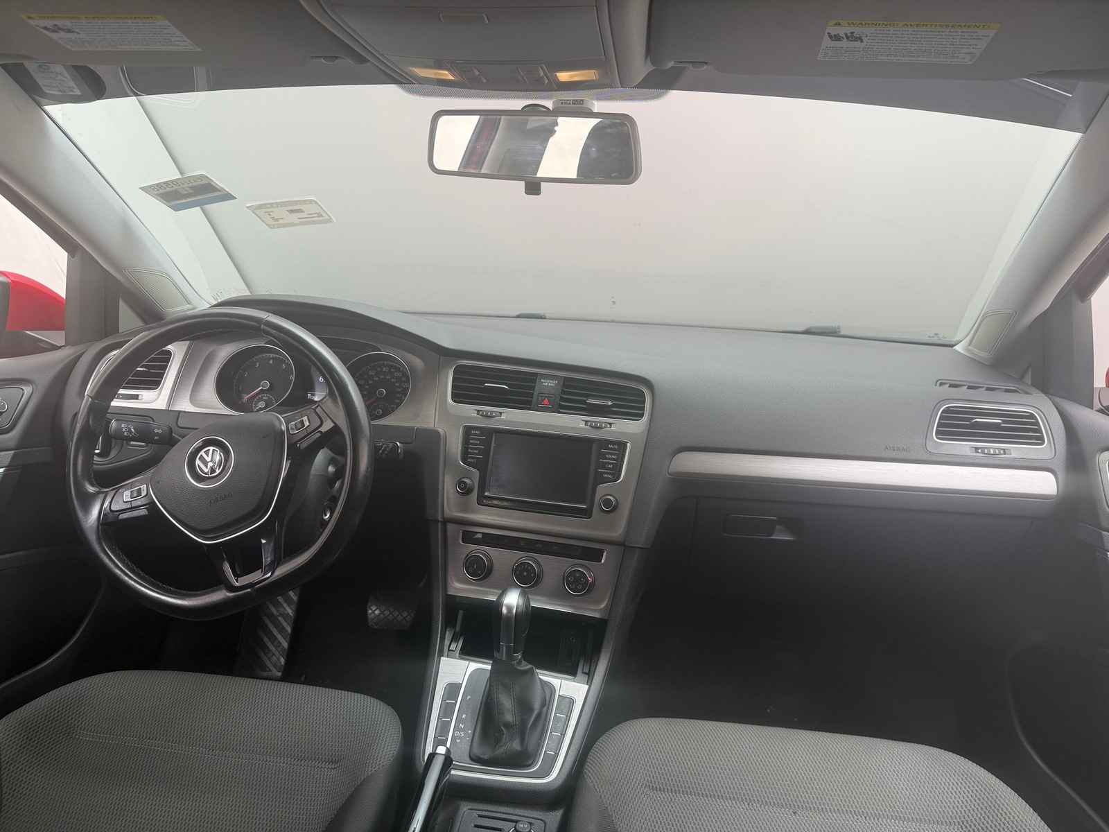 Thumbnail: 2017 Volkswagen Golf - 3