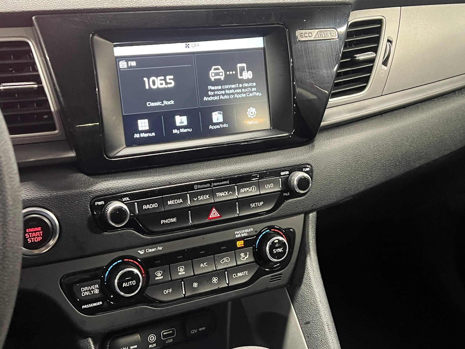 Thumbnail: 2018 Kia Niro - 4