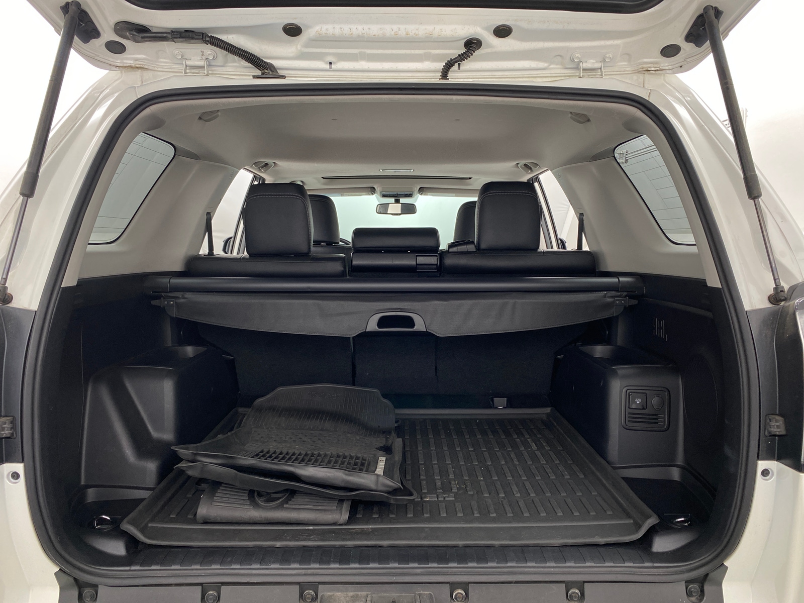 Thumbnail: 2019 Toyota 4Runner - 6