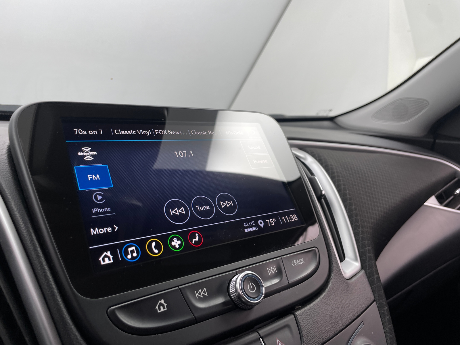 Thumbnail: 2024 Chevrolet Malibu - 4