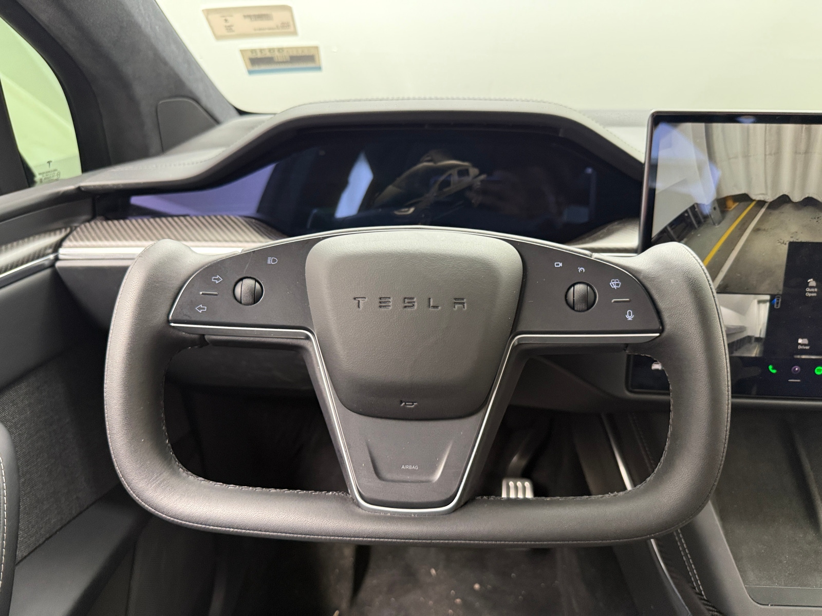 Thumbnail: 2022 Tesla Model X - 4