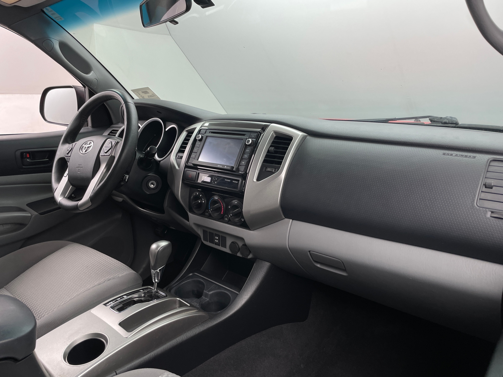 Thumbnail: 2014 Toyota Tacoma - 3