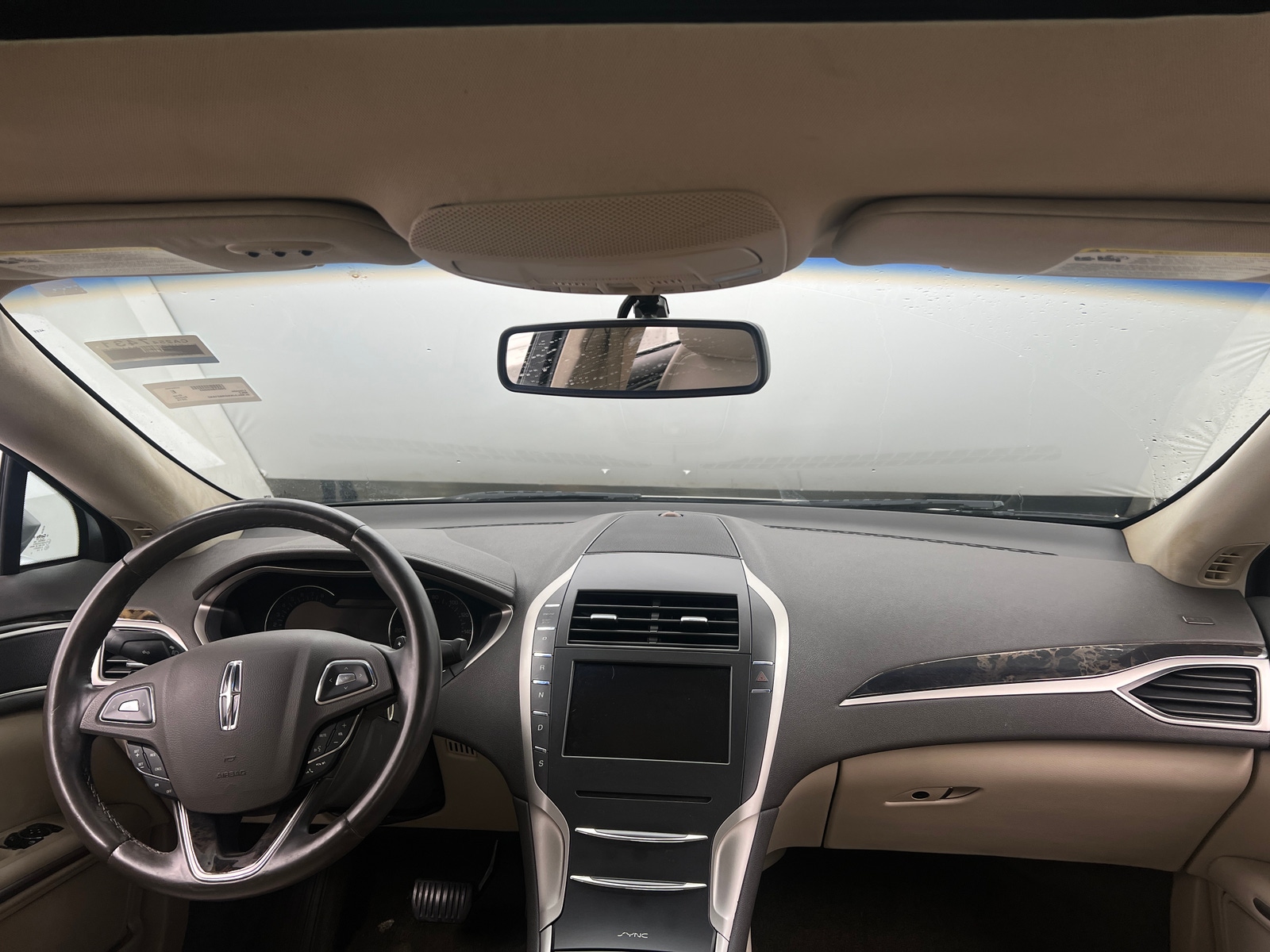 Thumbnail: 2016 Lincoln MKZ - 2