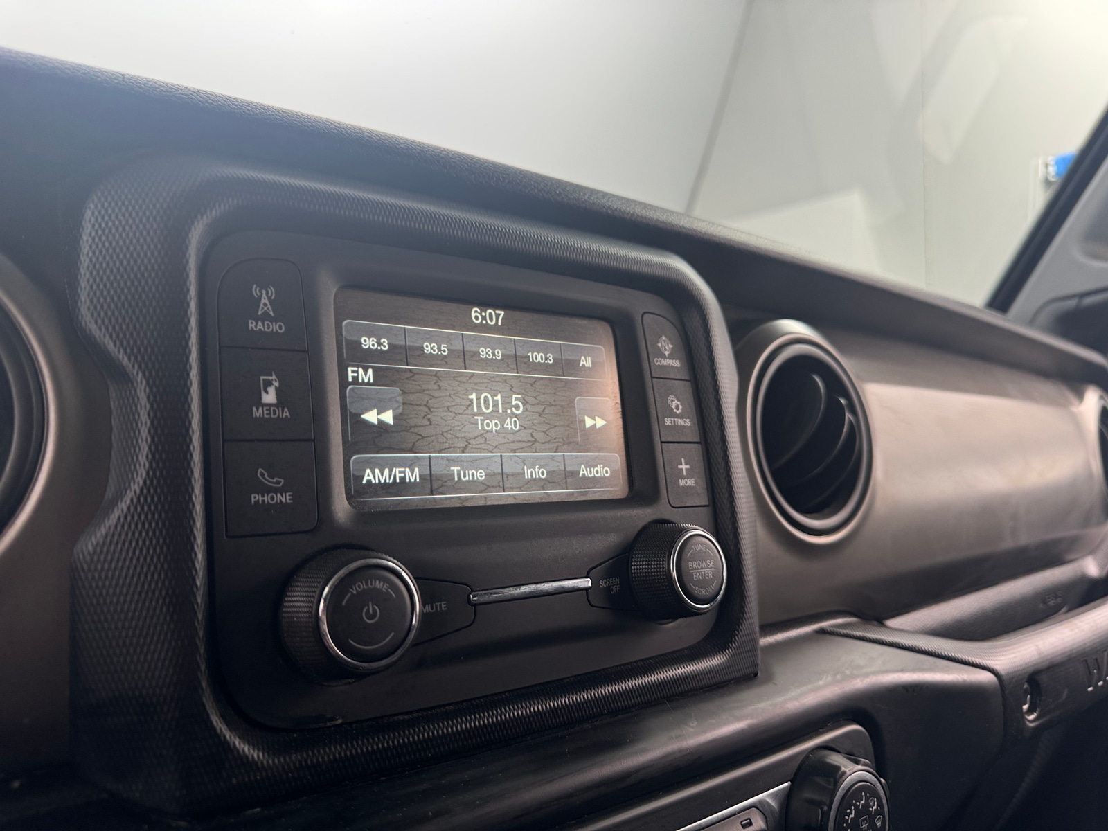 Thumbnail: 2018 Jeep Wrangler - 4