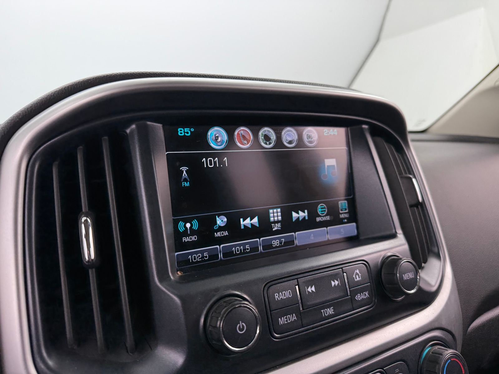 Thumbnail: 2018 Chevrolet Colorado - 4