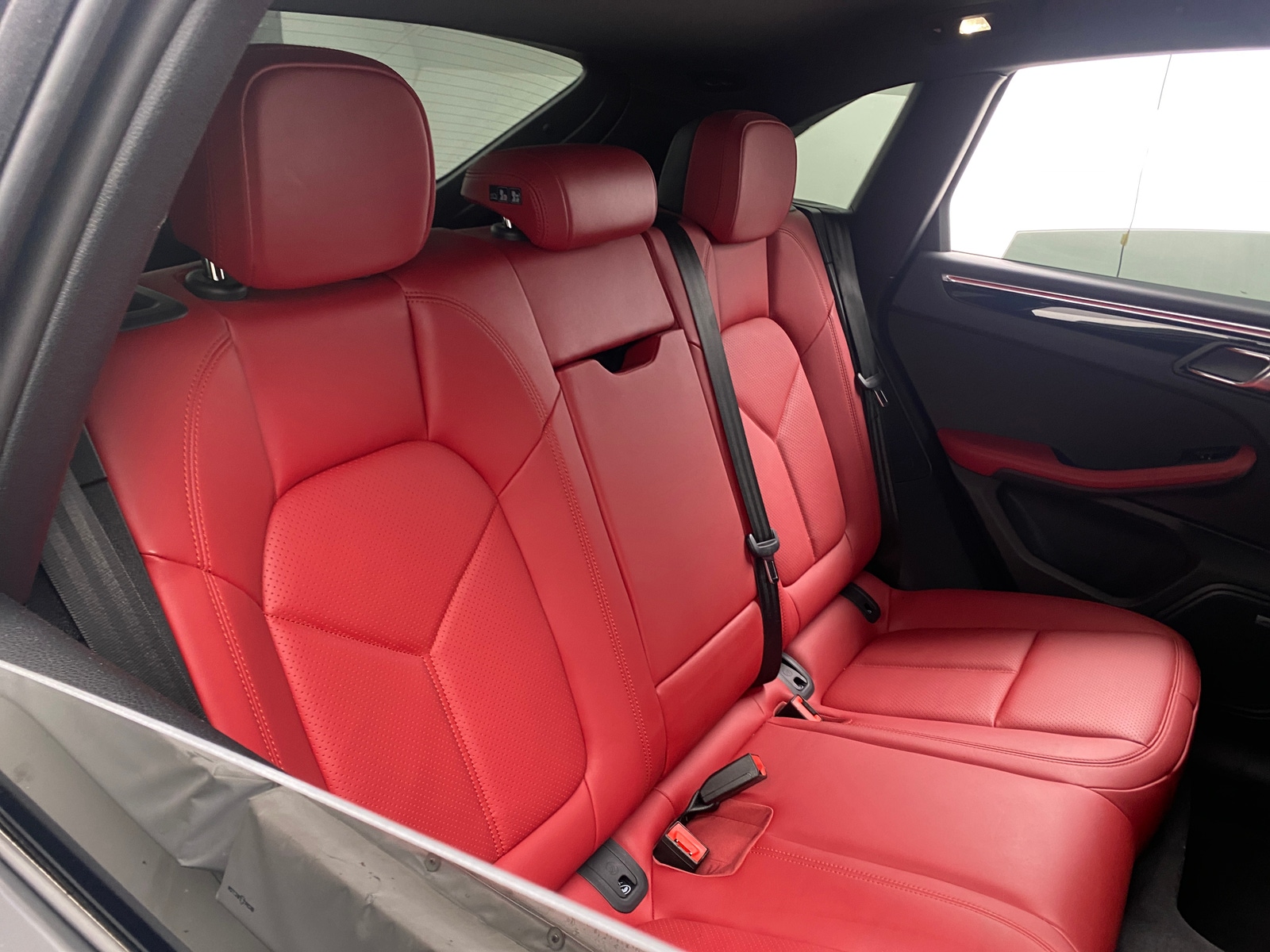 Thumbnail: 2020 Porsche Macan - 5