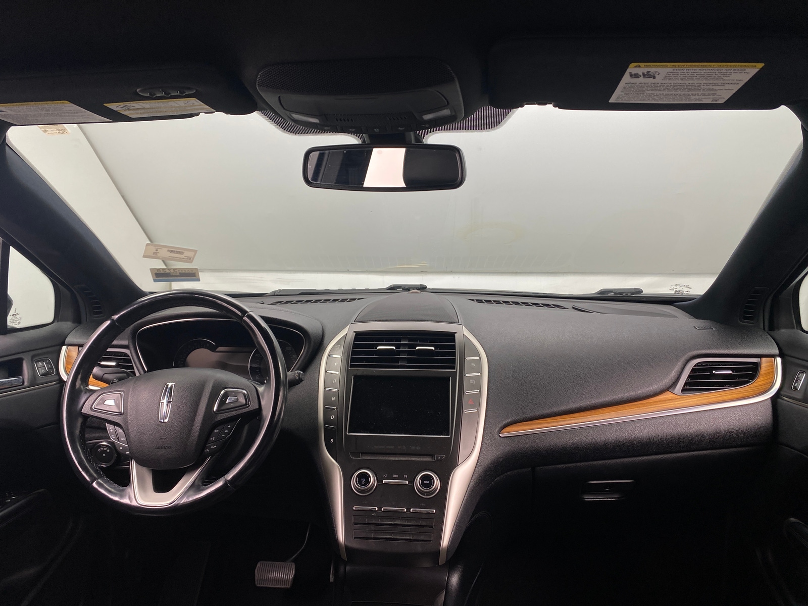 Thumbnail: 2017 Lincoln MKC - 2