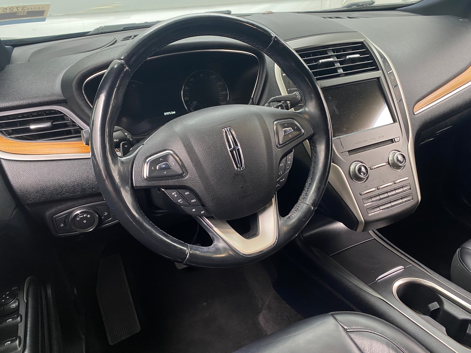 Thumbnail: 2017 Lincoln MKC - 4