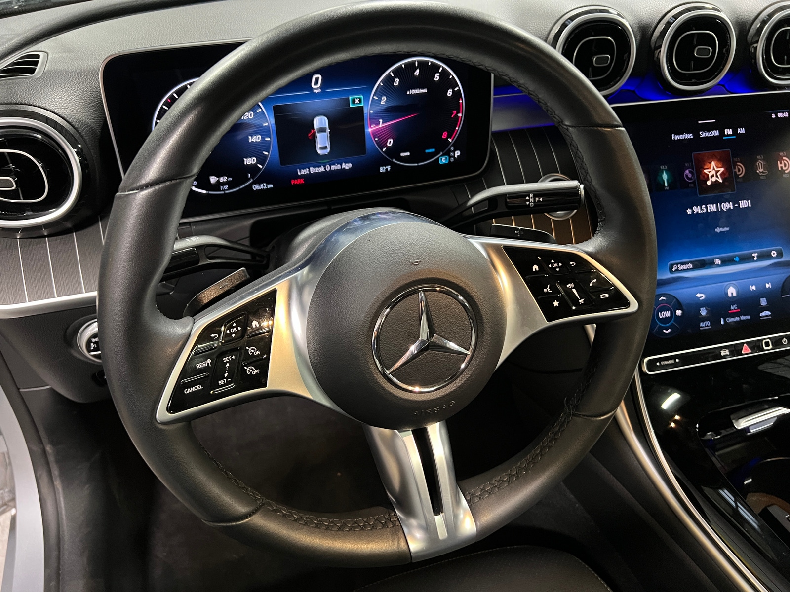 Thumbnail: 2023 Mercedes-Benz C-Class - 4