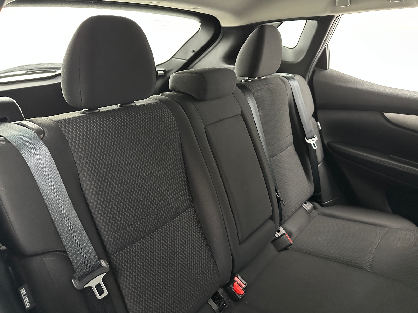 Thumbnail: 2021 Nissan Rogue Sport - 6