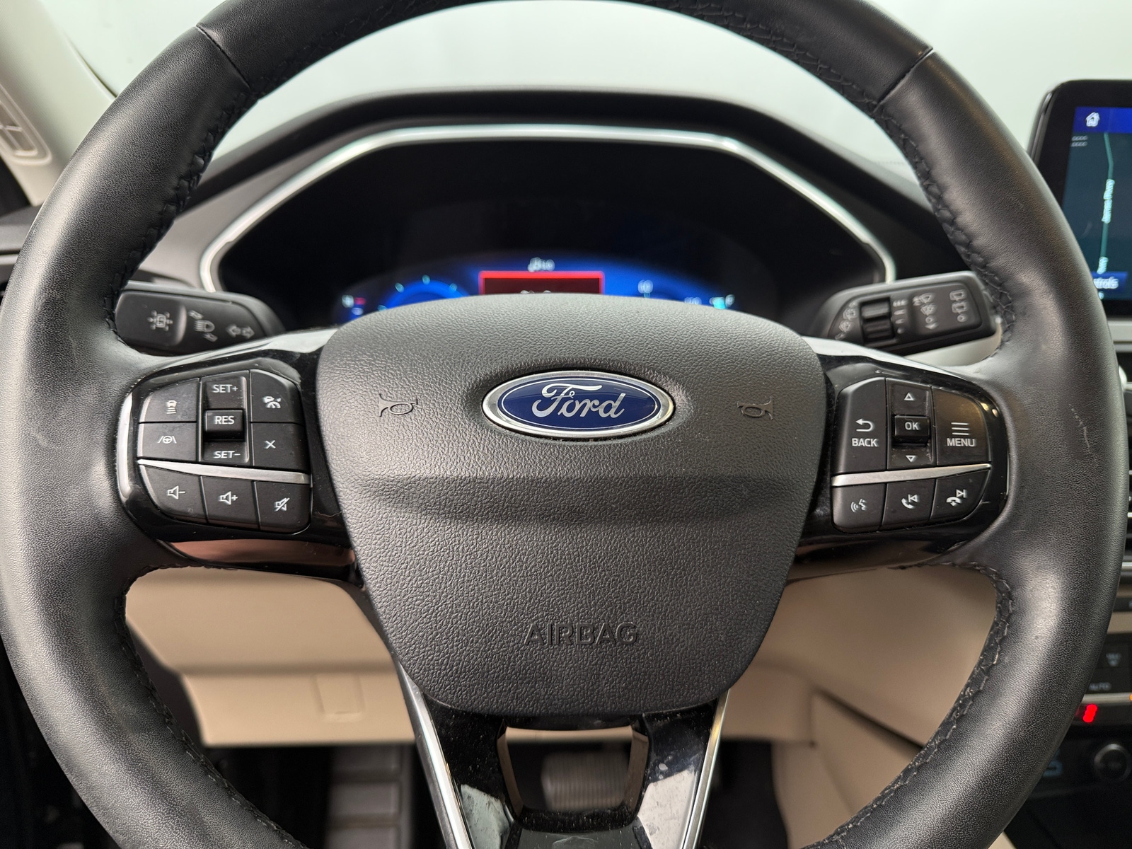 Thumbnail: 2021 Ford Escape - 4