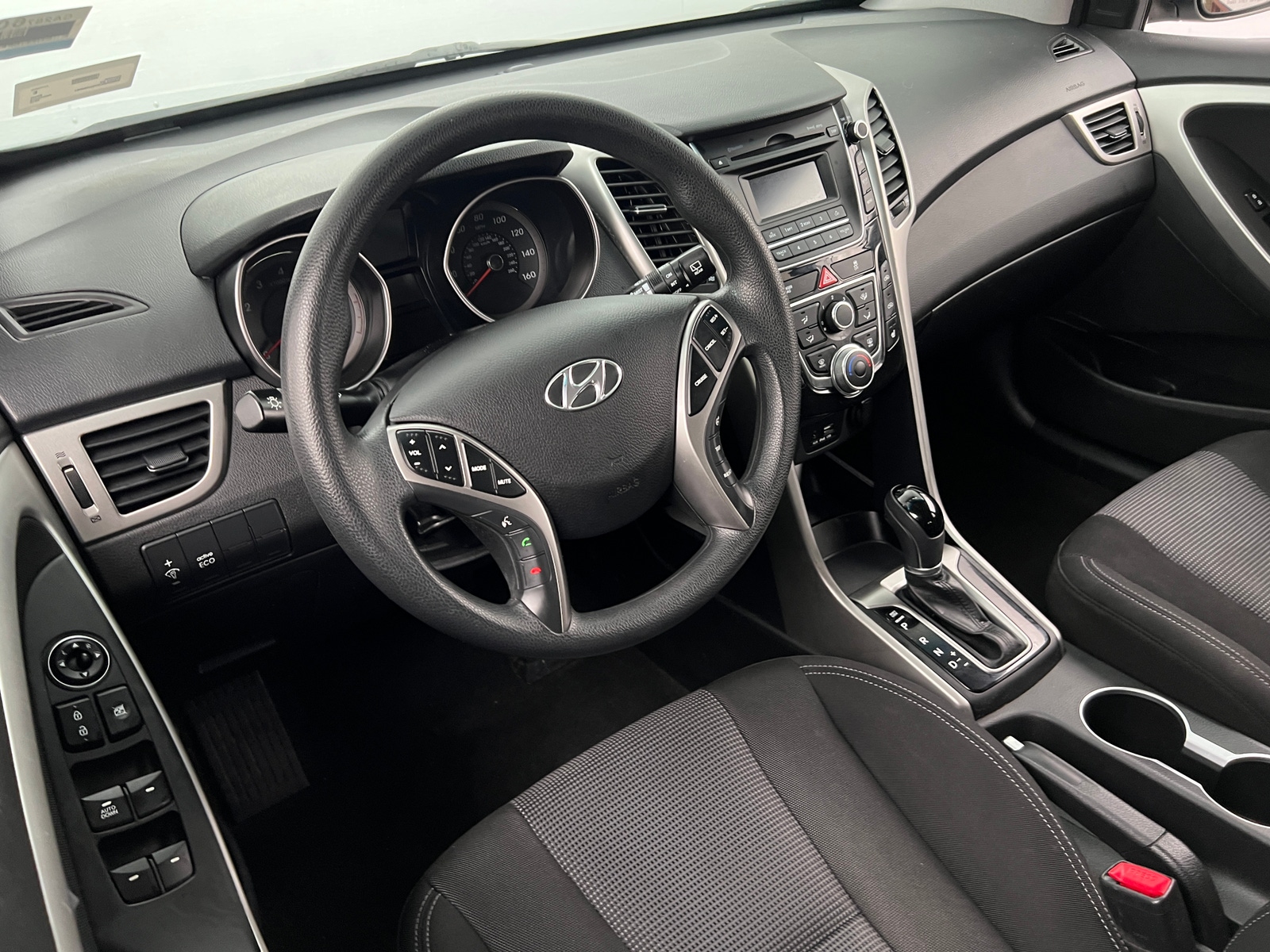 Thumbnail: 2016 Hyundai Elantra - 3