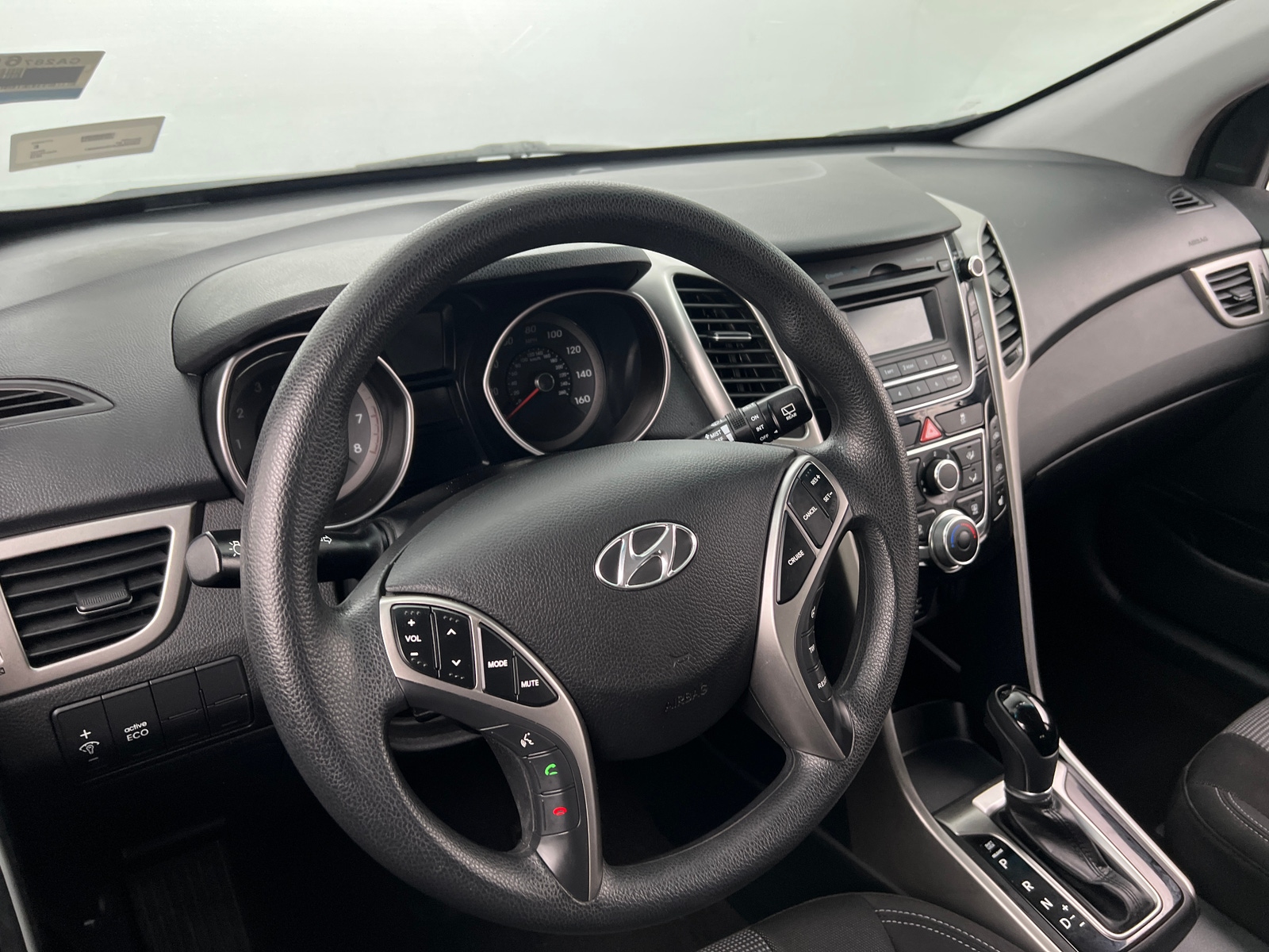 Thumbnail: 2016 Hyundai Elantra - 5