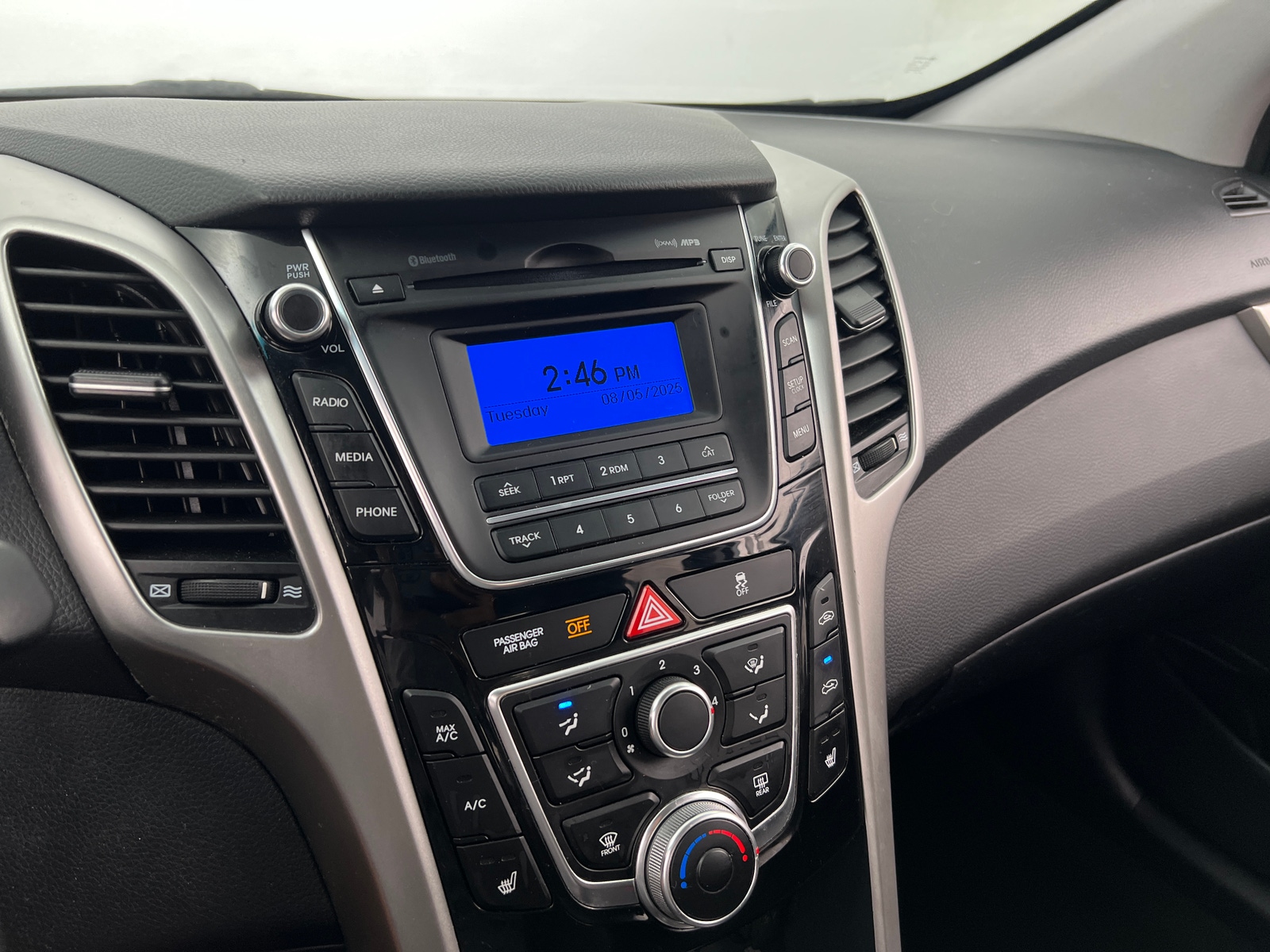 Thumbnail: 2016 Hyundai Elantra - 4