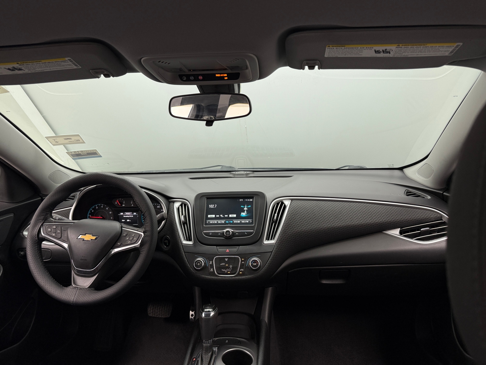 Thumbnail: 2017 Chevrolet Malibu - 3