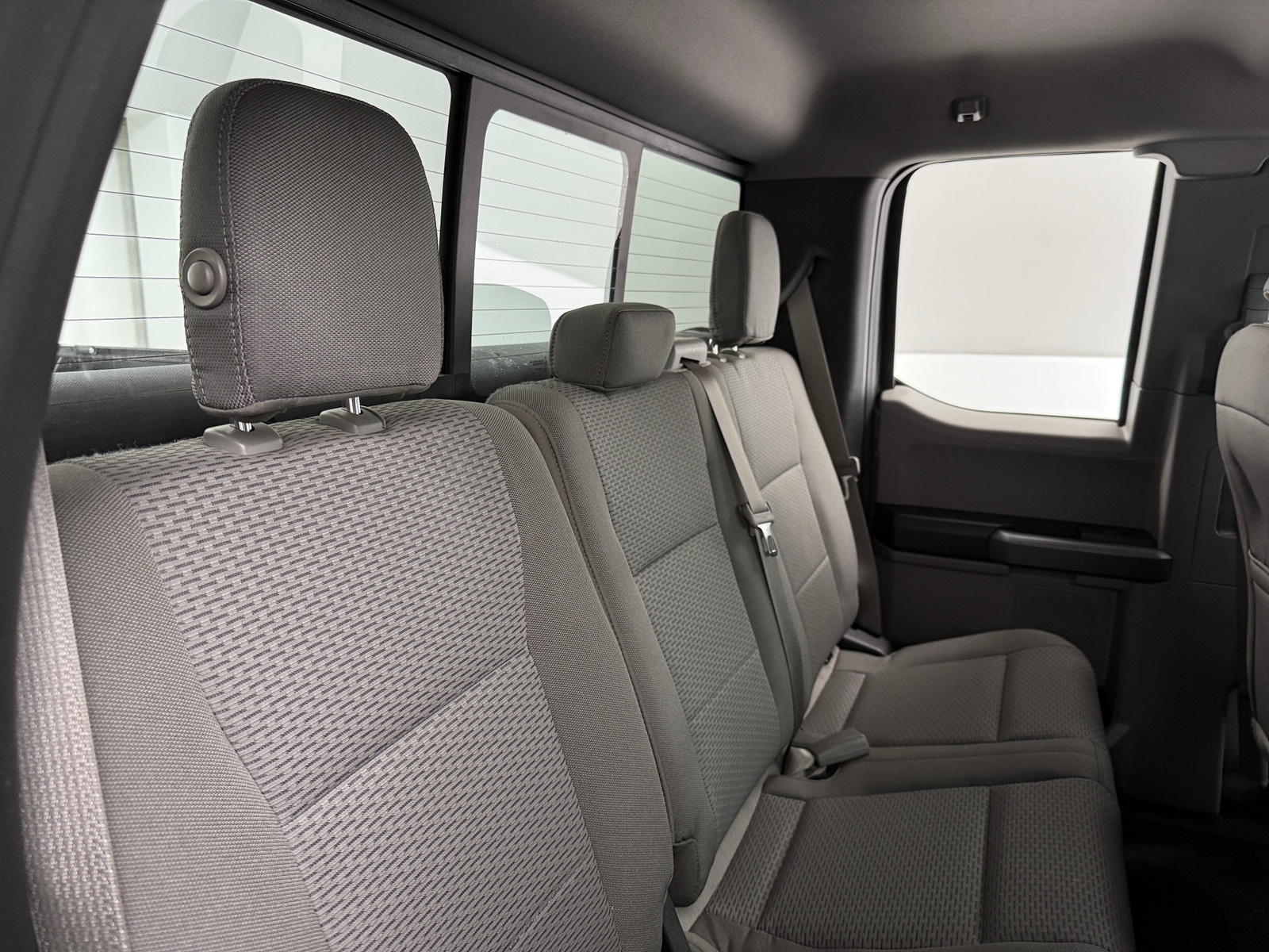 Thumbnail: 2017 Ford Econoline - 6