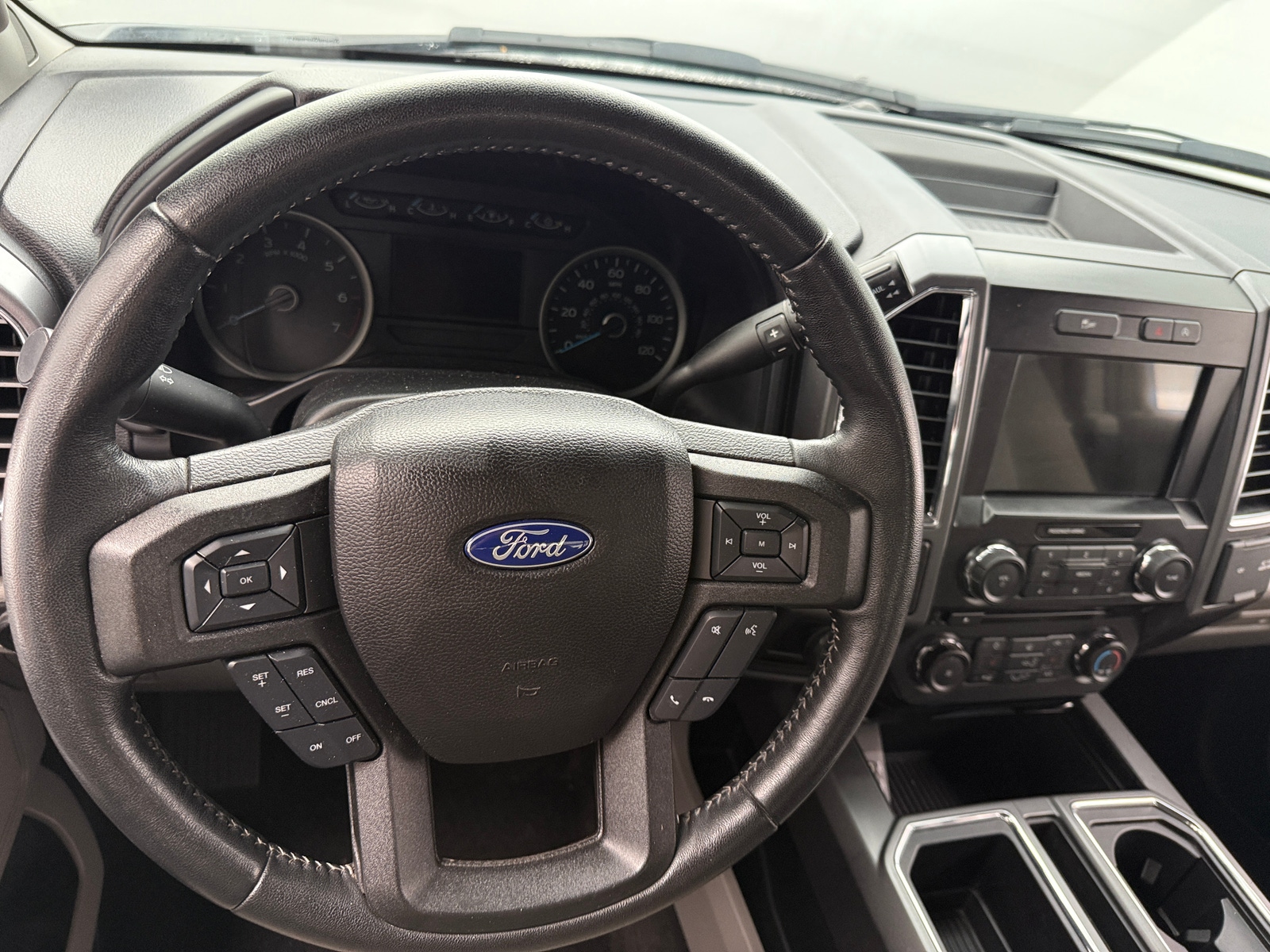 Thumbnail: 2017 Ford Econoline - 5